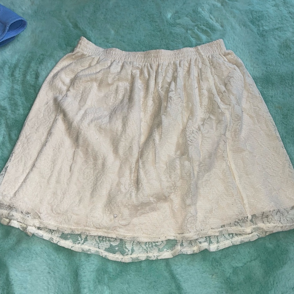 lace skirt
